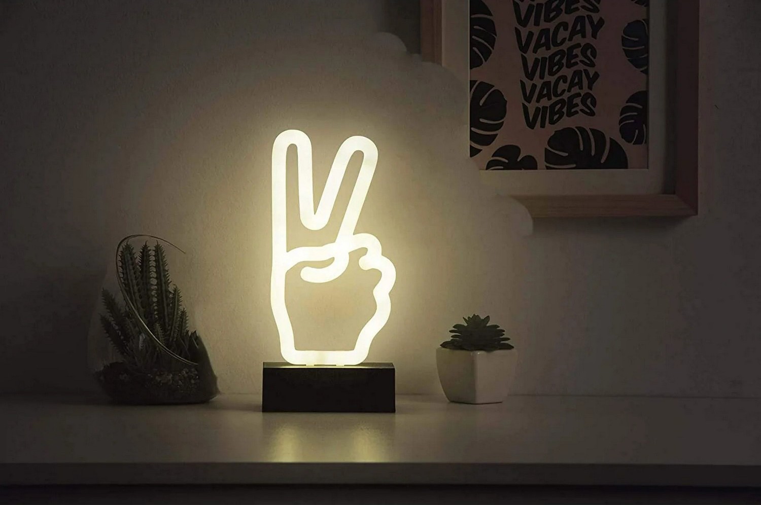 Švytintis neonas logotipas – taikos simbolis