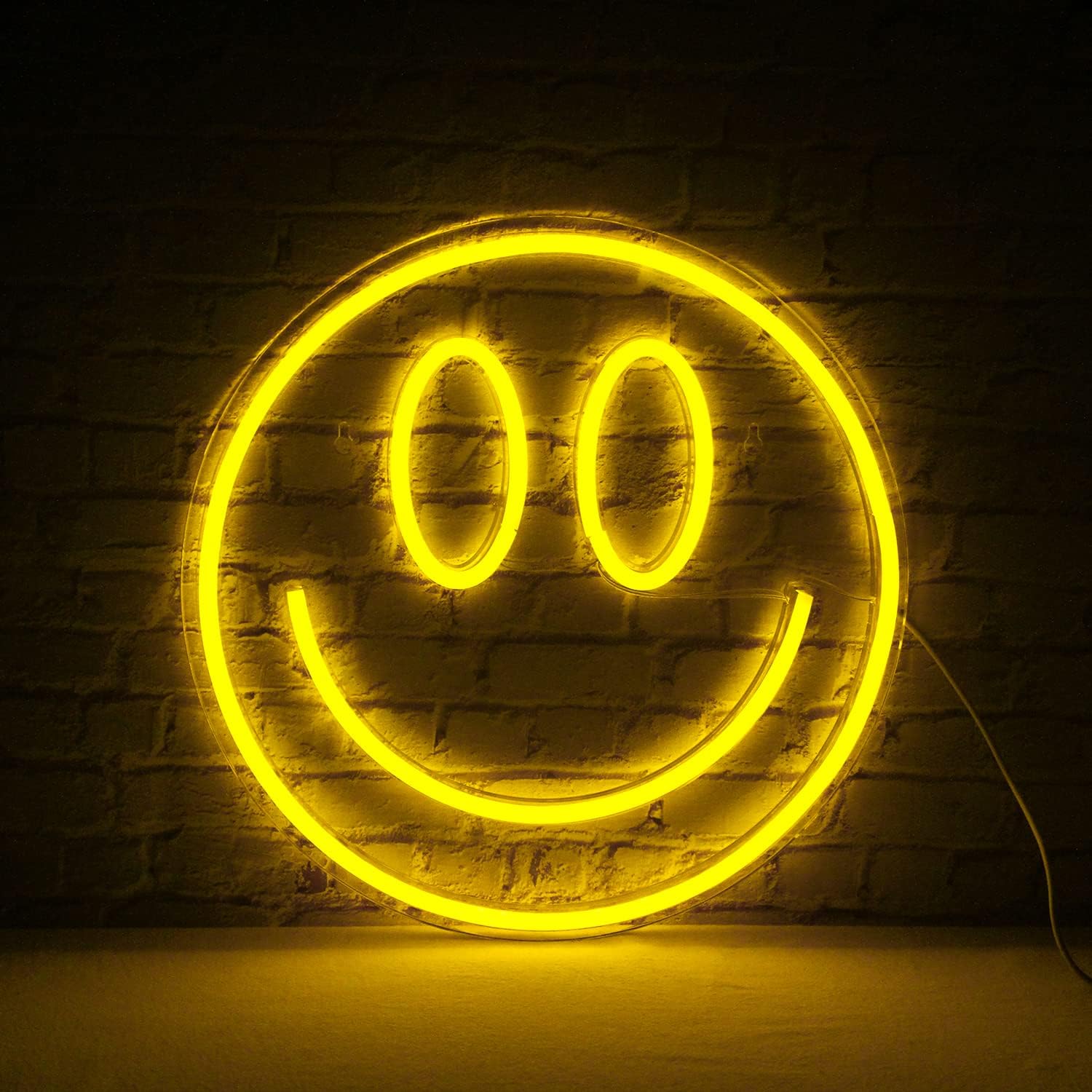 Smiley LED neoninis ženklas ant sienos